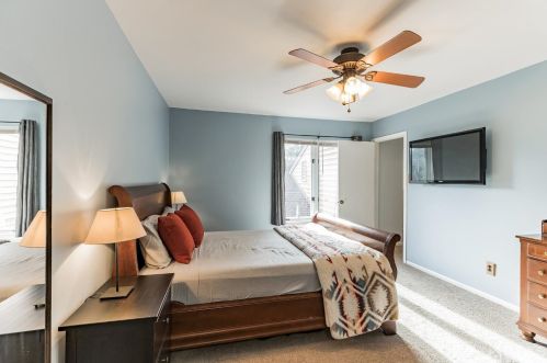 68 Sayre Dr, Princeton NJ  08540-5807 exterior