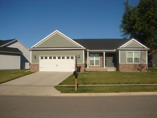 1202 Westminster Dr, Beverly Manor, IL 61571-1344