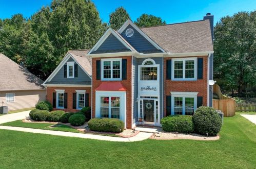3707 Blackgold Dr, Buford, GA 30519-7824