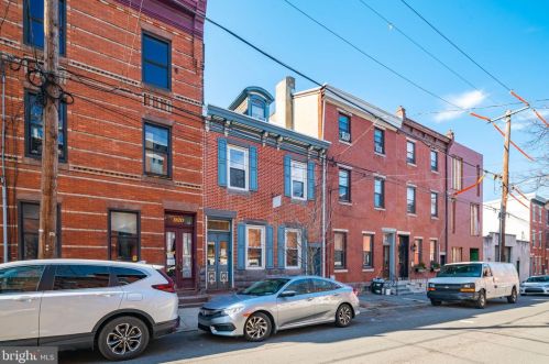 922 4th St, Philadelphia, PA 19147-4104