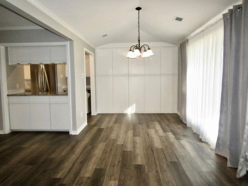 2913 Ridgedale Dr, Garland TX  75041-3329 exterior