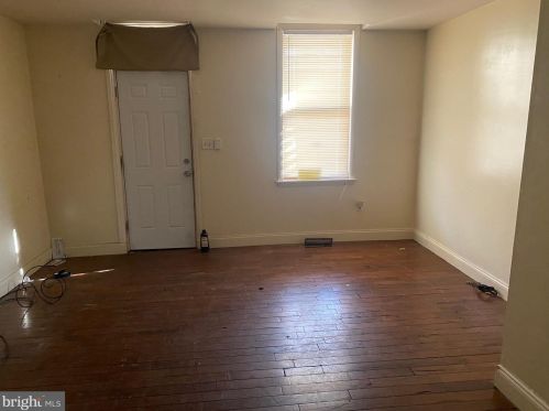 1220 Bailey St, Harrisburg, PA 17103-2241