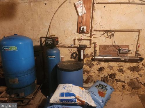 750 Summit Dr, Lancaster PA  17601-1152 exterior