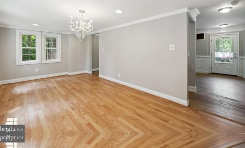 18323 Candice Dr, Triangle, VA 22172-1413