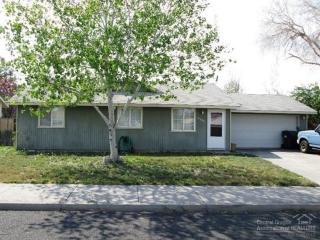 2025 31st St, Eagle Crest, OR 97756-8045