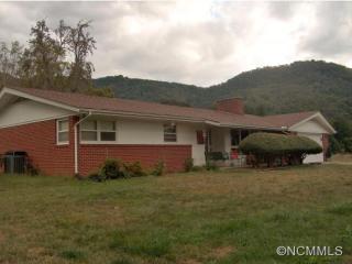10 Elbert Burnett Rd, Canton, NC 28716-6401