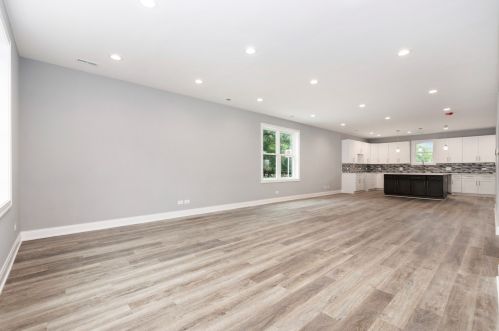 2402 Forest View Ave, River Grove, IL 60171-1745