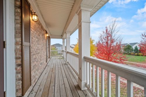 305 Citation Dr, Oswego, IL 60543-7717