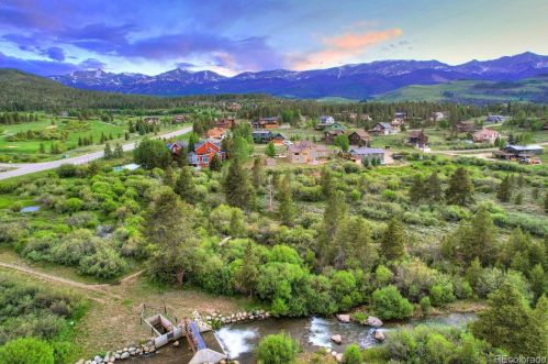 560 Delaware Dr, Breckenridge, CO 80424-8805