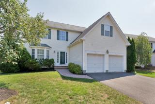 7 Villa Dr, Bridgewater, NJ 08807-5663
