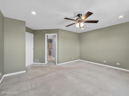2704 Greenwood Ave, Arlington Hts IL  60004-8429 exterior
