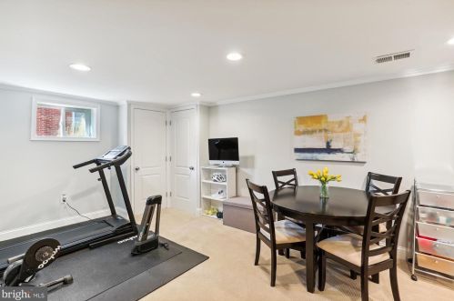 2304 Eccleston St, Silver Spring MD  20902-5015 exterior