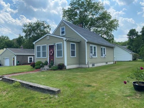 134 Centennial St, Glocester, RI 02859-3301