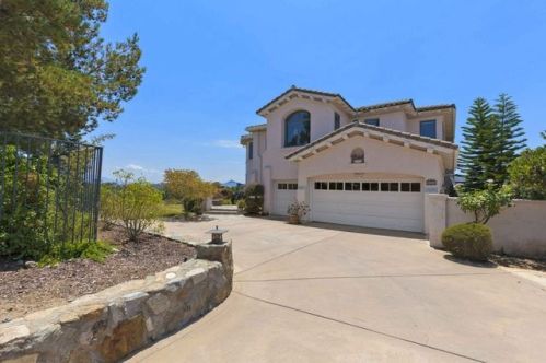 16534 Woodson Dr, Ramona, CA 92065-6832