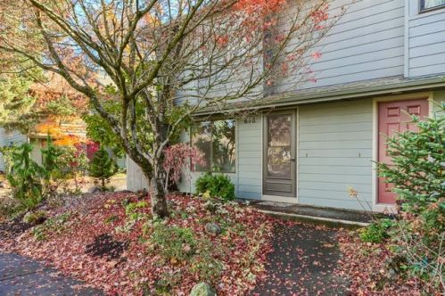 648 Main St, Ashland OR  97520-9739 exterior