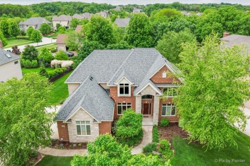 2348 Kane Ln, Batavia, IL 60510-8981