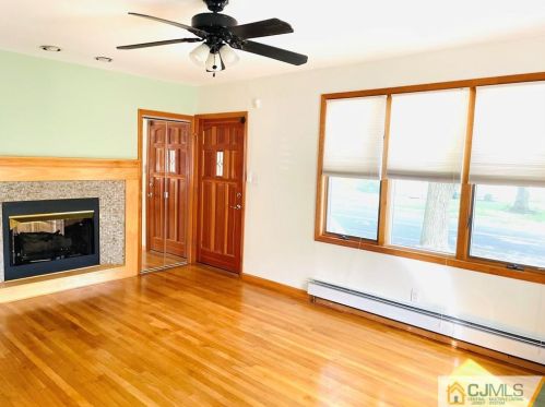 321 Durham Ave, Metuchen, NJ 08840-1745