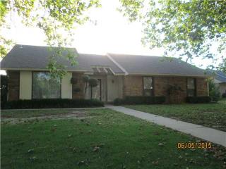 10301 Leicester Dr, Yukon, OK 73099-7811