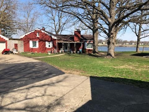 1101 Shore Acres Rd, Yeowardville, IL 61071-1445