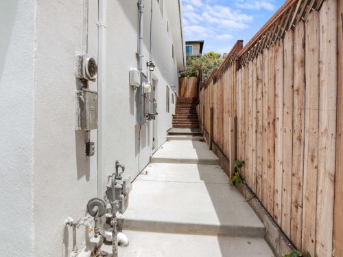 16770 Rolando Ave, San Leandro CA  94578-1232 exterior