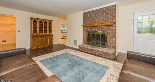 44 Springhill Rd, Dover NJ  07869-4316 exterior