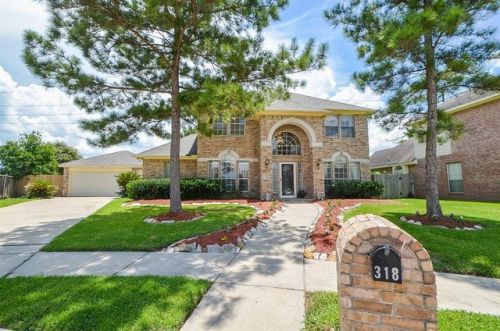 318 Saunter Dr, Stafford, TX 77477-5493
