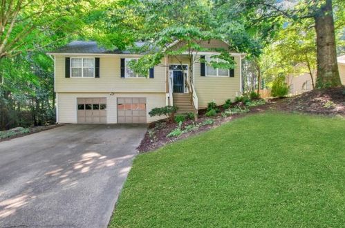 2747 Country Creek Way, Kennesaw, GA 30152-6505