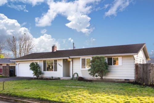 1615 Sequoia Ave, Springfield OR  97477-7676 exterior