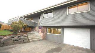 619 8th Ave, Edmonds, WA 98020-3413
