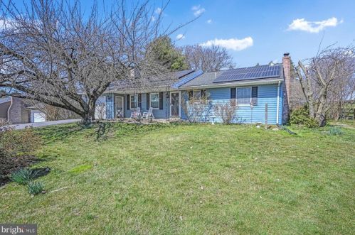 363 Long Ln, Lancaster, PA 17603-9505