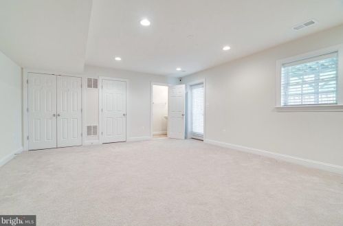 7892 Carbondale Way, Springfield VA  22153 exterior