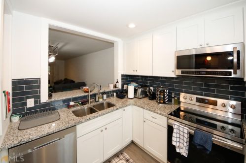 4143 Stillwater Dr, Duluth GA  30096-5594 exterior