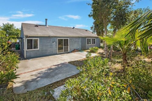 5136 Francis St, Oceanside, CA 92057-3632