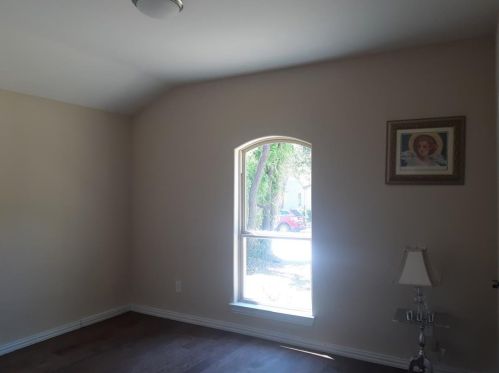 124 Glenmore St, Irving TX  exterior