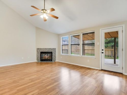 8114 Cache Dr, Austin TX  78749-3811 exterior