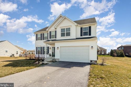 2313 Palomino Rd, York PA  17315 exterior