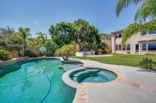 5428 Valerio Trl, San Diego, CA 92130-1422