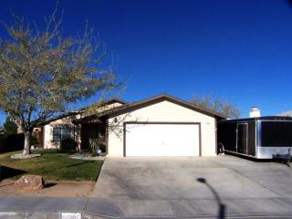 433 Ashton St, Ridgecrest, CA 93555-6402