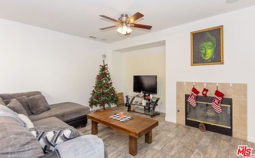 44034 Marbella St, Lancaster CA 93536-6856 exterior