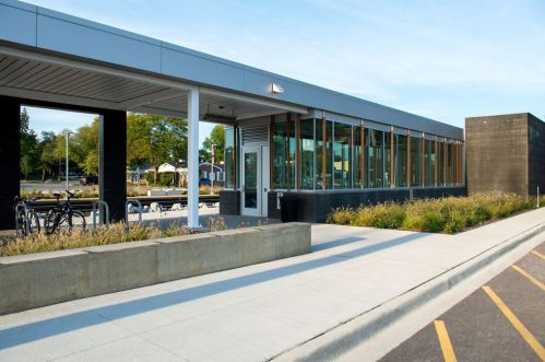 223 Burlington Ave, Willowbrook IL  60514-1136 exterior