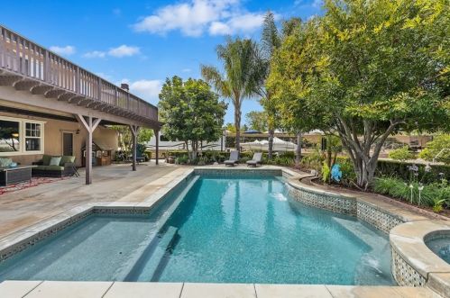 16107 Sierra Heights Dr, Riverside CA  92503-8413 exterior