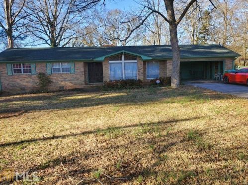44 Mcdonough St, Hampton, GA 30228-2191