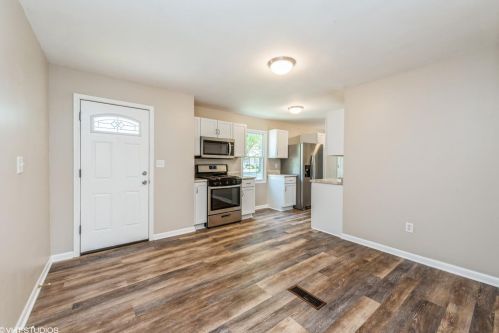 3013 Coral Dr, Hobart IN  46342-3521 exterior