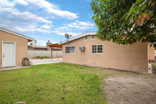 3139 Tyler Ave, Anaheim CA  92801-6039 exterior