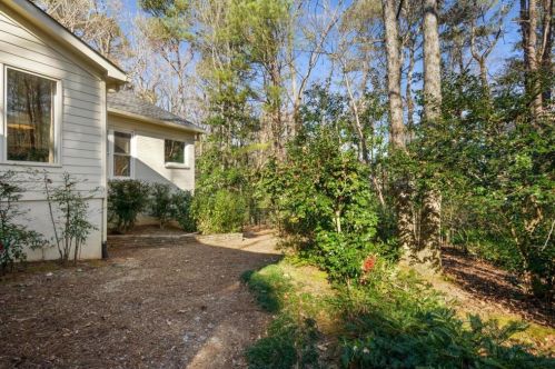 8265 Hewlett Rd, Atlanta GA  30350-3503 exterior