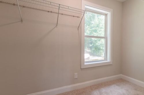 1222 Lorenzo Dr, Atlanta GA  30310-3946 exterior