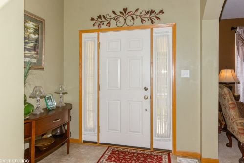 1611 Stanton Ln, Plainfield, IL 60586-2537
