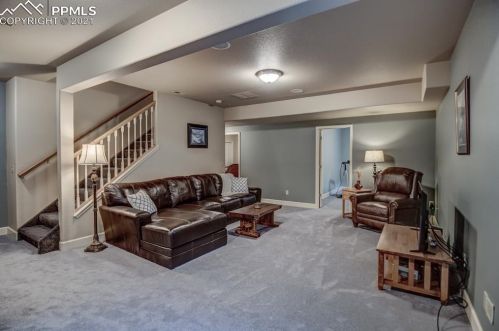 1102 Ptarmigan Dr, Woodland Park CO 80863-8004 exterior