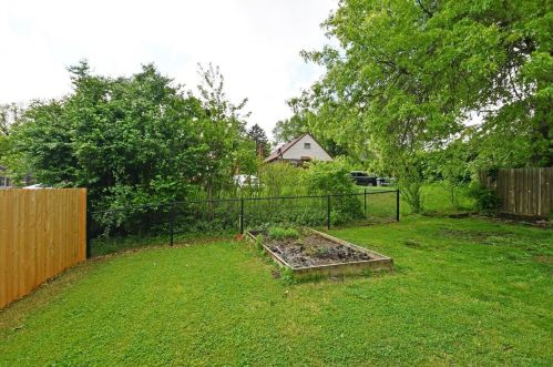 1335 Covedale Ave, Cincinnati OH  45238-3845 exterior