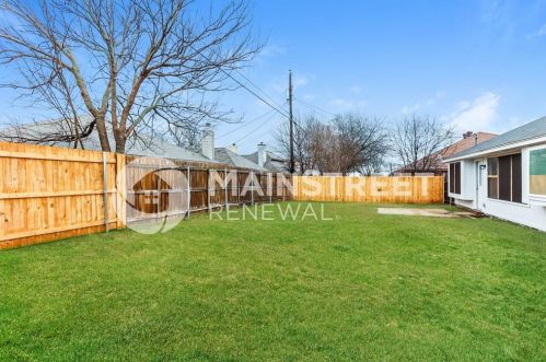 920 Larue Dr, Cedar Hill TX  75104-9303 exterior